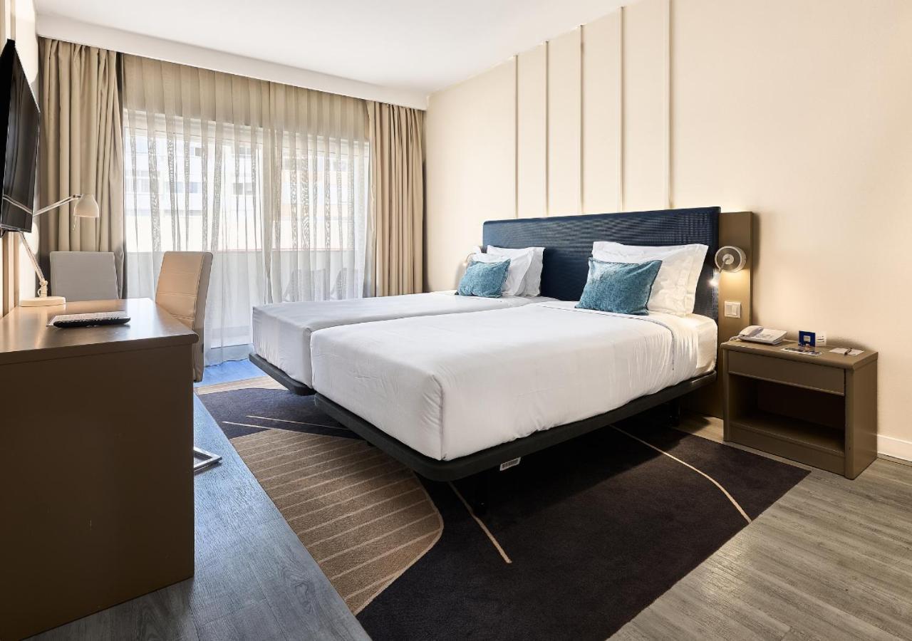 2 Twin Beds Deluxe Village View Non-Smoking
